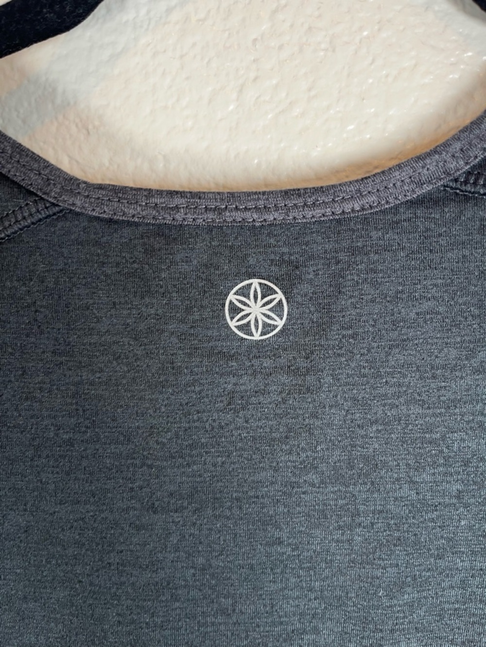 GAIAM Women's Charcoal Gray Athletic Tank - Sleeveless Scoop Neck SM - Picture 7 of 7